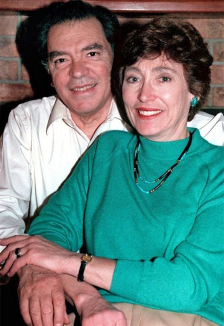 Leo Mascheroni and his wife Marjorie pose in their Los Alamos, N.M. home, in 1998. They were arrested Friday, Sept. 17, after an FBI sting operation and charged with conspiring to help develop a nuclear weapon for Venezuela. 